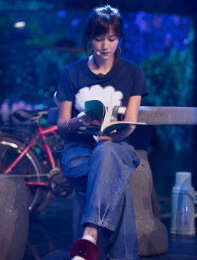 <b>《跨界歌王》徐静蕾抗住压力，短时间速成粤语金曲解锁“才女”又一全新技能</b>