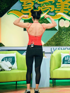 <b>女神《享受美吧》上演荧屏相亲首秀 刘畊宏心机boy上线脱衣秀背肌</b>