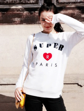 <b>《小镇故事》李诗颖欲喝“女婿汤” 李健登茶山诗意大发</b>