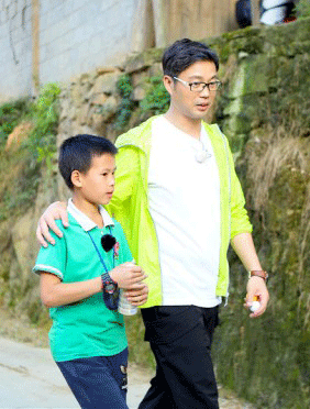 <b>王迅《极挑4》结交“爬树之交” 直面亲情化解爷孙矛盾</b>