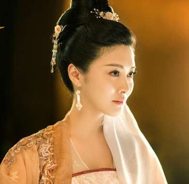 <b>《天盛长歌》朱锐惊艳上线 开启女强人战斗模式</b>