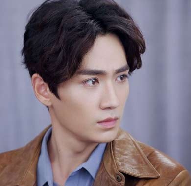 <b>朱一龙《许你浮生若梦》热播 首次狂放不羁令观众惊喜</b>