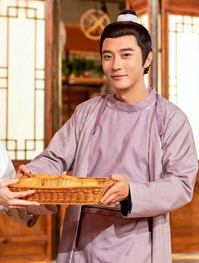 <b>2018湖南卫视中秋之夜张丹峰洪欣穿越甜蜜对唱  演绎花好月圆夜</b>