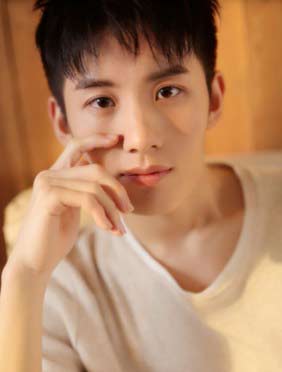 <b>李维嘉《快乐大本营》带火报警神器 马健瑞聚焦留学生安全</b>