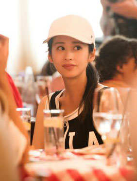 <b>《妻子的浪漫旅行》颖儿主动睡小床 被付辛博赞“懂事”</b>