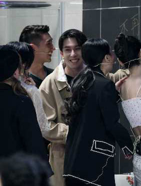 <b>西尔扎提录制《Beauty小姐》与赵天宇心有灵犀</b>