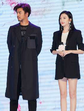 <b>陈柏霖《火王》发布会暖力十足 小细节暴击网友少女心</b>