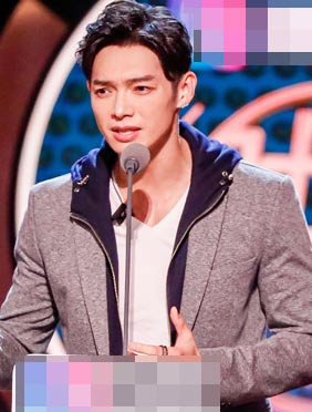 <b>《吐槽大会3》李小鹏10岁当体操“老将” 飞轮海被吐槽“葬爱家族版F4”</b>