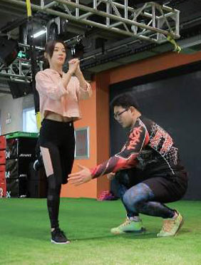 <b>《我家那闺女》收视力斩两连冠 展代际婚恋观引发大众共鸣</b>