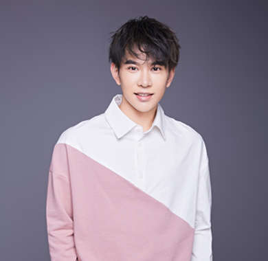 <b>冯建宇《晨阳》化身腹黑killer 双面冷峻令人不寒而栗</b>