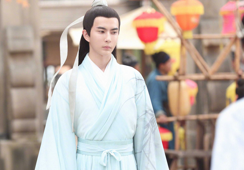 《新白娘子传奇》剧情渐入高潮 于朦胧追星救人两不误