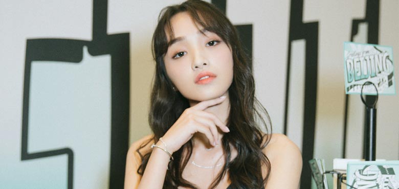 新人演员索朗美淇亮相北京活动 自信优雅诠释星生力量