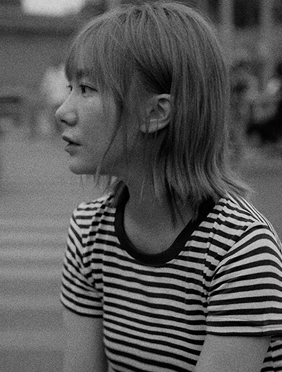 <b>曾昭玮《从前的人》引共鸣  成各大榜单新宠占领前列</b>