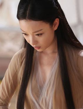 <b>倪妮《宸汐缘》开播 土味爆炸头上演反差萌笑翻网友</b>