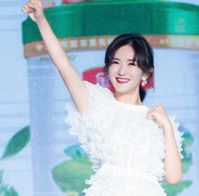 谢娜亮相品牌新品发布会