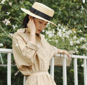 苏青夏日清新写真曝光 舒