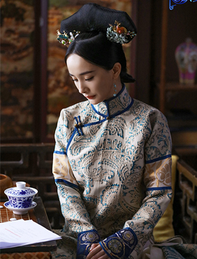 <b>杨幂古装来袭与黄明昊组“绝世珍宝” 冯绍峰李治廷《遇见天坛》探寻圜丘</b>