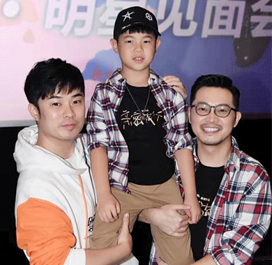 陈赫捧场沙溢新片路演 羡