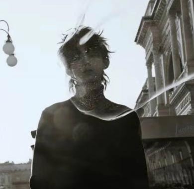 郭俊辰生日写真惊艳曝光 黑白高级质感演绎别样少年魅力