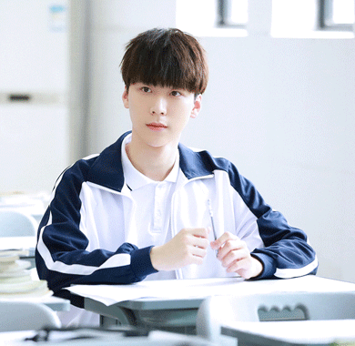 <b>《初恋那件小事》定档湖南卫视 王博文演绎心动初恋</b>