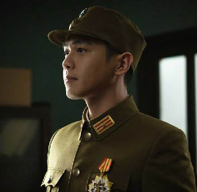 <b> 《谍战深海之惊蛰》张若昀捣毁敌人军需仓库 王鸥阚清子上演姐妹决裂</b>