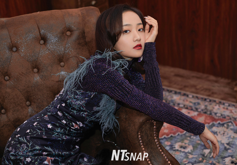 吴佳怡时尚写真发布  灵动慵懒演绎初冬浪漫