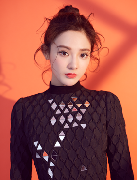 <b>彭小苒《演员请就位》首度挑战现代戏 经典再现《我的兄弟姐妹》</b>