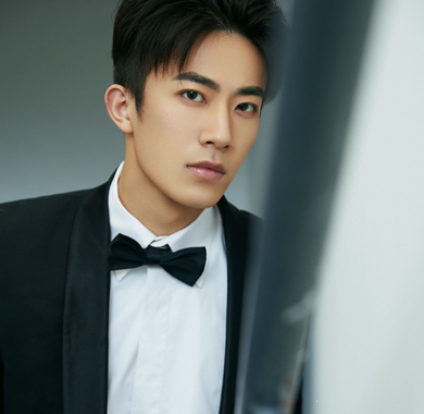 <b>张开泰《明月曾照江东寒》杀青 演绎冷面侍卫看点多</b>