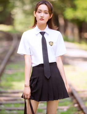 <b>洪佳宁《完美关系》圈粉不断 路易斯备受观众喜欢 </b>