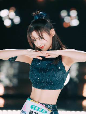 <b>屠芷莹成扇子舞精灵 《创造营2020》初评级甜飒灵动</b>