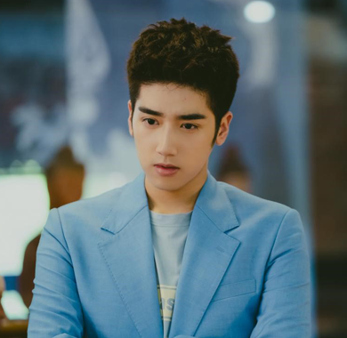 <b>李明峻《暖暖请多指教》开播获赞 暖萌男友掳获少女心</b>