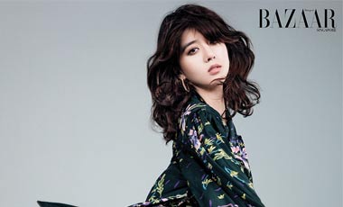 李凯馨登时尚杂志封面 野性烟熏妆展少女