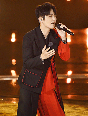 <b>刘端端任贤齐新编《任逍遥》致敬金庸</b>