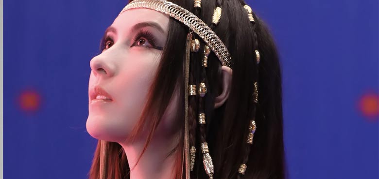 张柏芝化身埃及女王 眼神魅惑上演心动侧