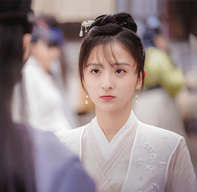 厉嘉琪《小女霓裳》热播