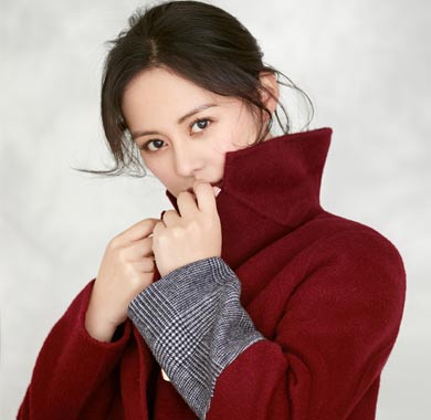 王力可曝写真女人味十足 百变气质演活“