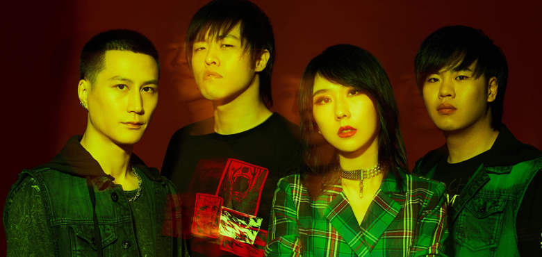 《我是监护人》曝片尾曲MV 新裤子贝斯手