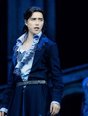 阿云嘎携音乐剧《罗密欧与朱丽叶》登b站跨年 最美的夜复刻浪漫