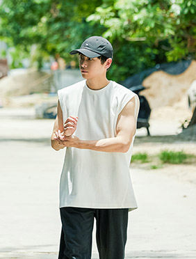 《向往的生活》下期精彩：黄磊刘奕君师兄弟相聚 何炅刘震云“老友过招”