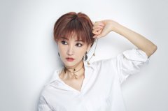 卢彩艺短发写真曝光攻气十足 《致命记忆
