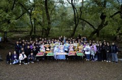 林更新新剧《与凤行》杀青 行止神君不舍泪洒片场