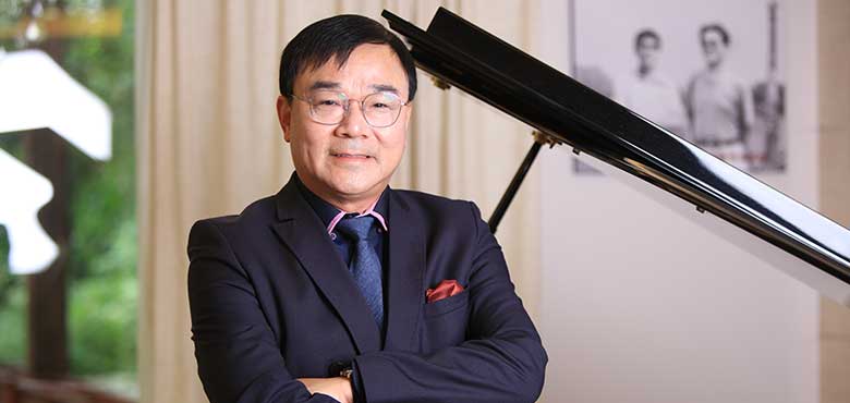放歌新时代 朱培华为纪录片《大运河》谱