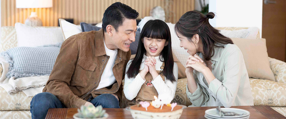 由柯有谦执导，瘦子E.SO、陈嘉桦Ella领衔主演，刘德华、林嘉欣特别出演，柯有伦、丁宁、小春Kenzy、大渊MUTA、林真亦、江治