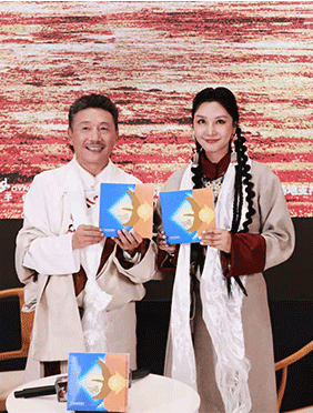 容中尔甲旺姆新专辑《天