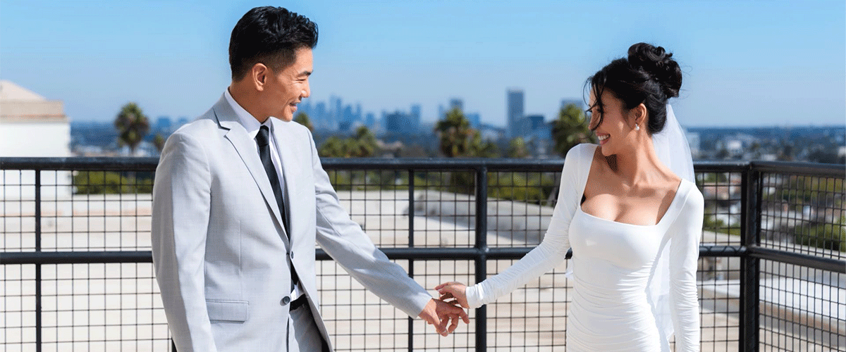 音乐人孔令奇阔别5年回归RB歌手身份，连推4首全新单曲，这些日子以来他斜杠企业家，更成为幸福的新郎，成为有责任担当