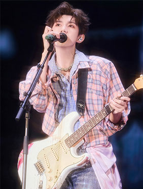 王源宇宙超级无敌大狂欢