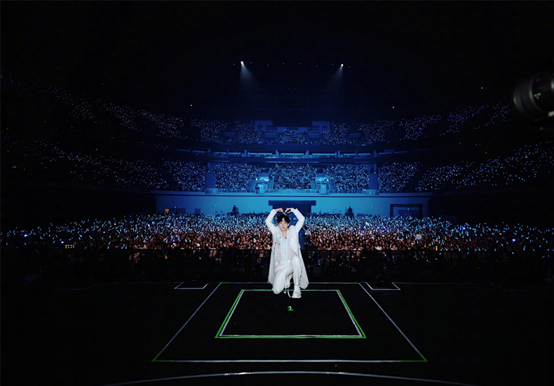 胡夏巡演诸暨站温暖开唱 经典旋律串联青