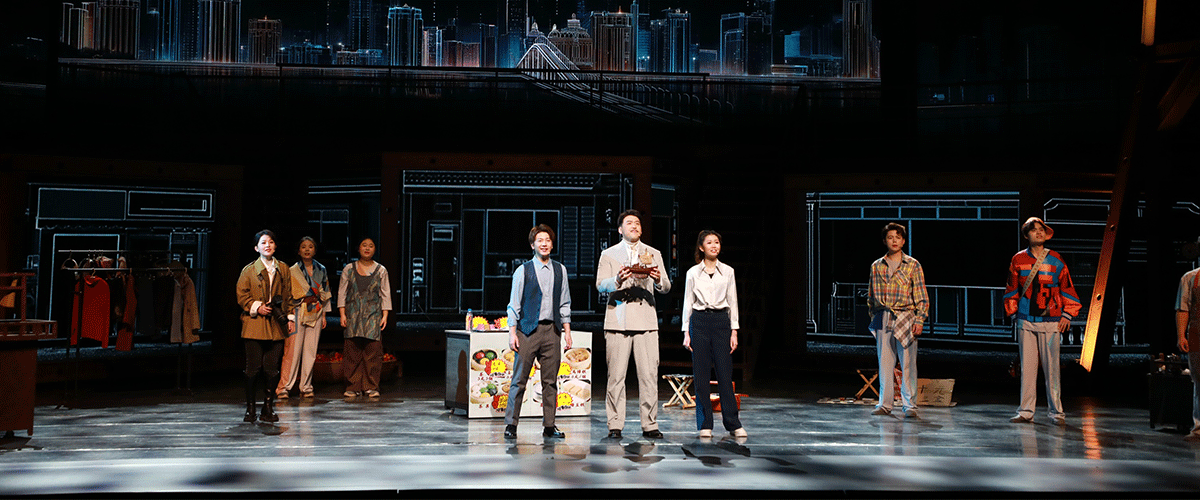 备受瞩目的大型音乐剧《潮起大湾》已于2026年2月1日在福建艺术职业学院闽侯校区艺苑剧场拉开首演帷幕。该剧由澳门文化推