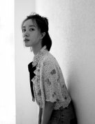 杨玥最新写真曝光 黑白格调彰显半熟魅力