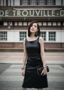 许玮甯时尚表现力逆天  东方快车角色COS获赞誉